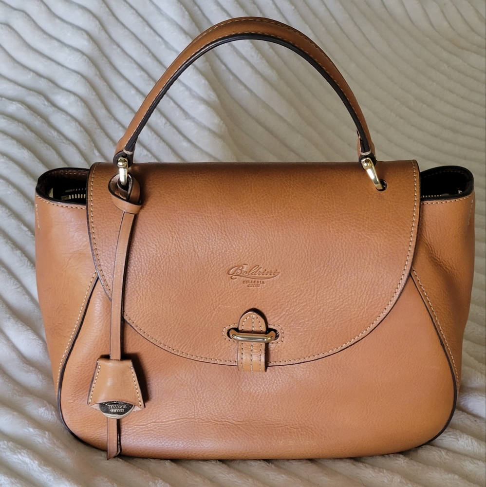 Baldrini handbag. Camel color. Leather made in Italy